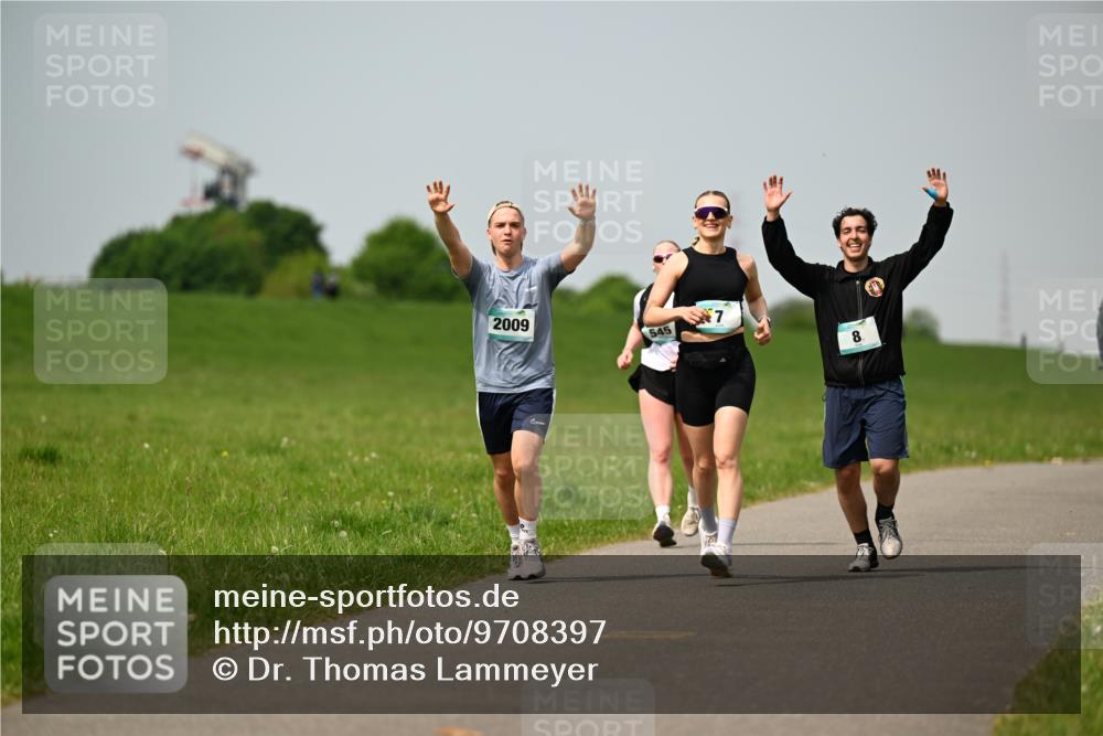 10.05.2026 - 8. Wedeler Halbmarathon Dr. Thomas Lammeyer http://msf.ph/oto/9708397 10.05.2026 12:01:17 Laufen 2009, 545 meine-sportfotos.de