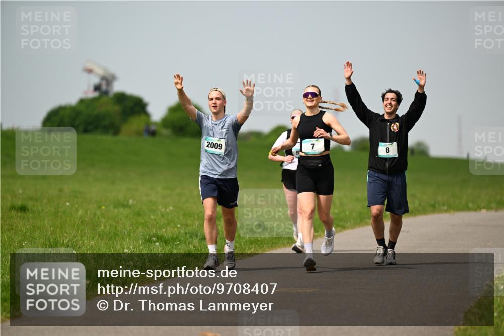 10.05.2026 - 8. Wedeler Halbmarathon Dr. Thomas Lammeyer http://msf.ph/oto/9708407 10.05.2026 12:01:17 Laufen 2009 meine-sportfotos.de