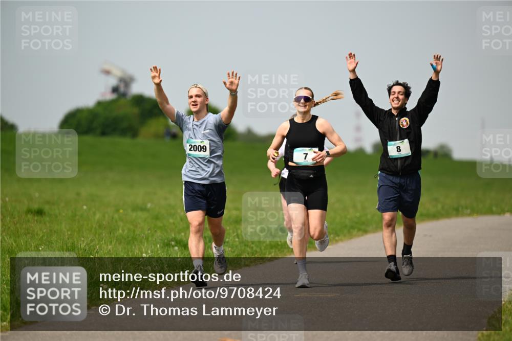 10.05.2026 - 8. Wedeler Halbmarathon Dr. Thomas Lammeyer http://msf.ph/oto/9708424 10.05.2026 12:01:18 Laufen 2009 meine-sportfotos.de