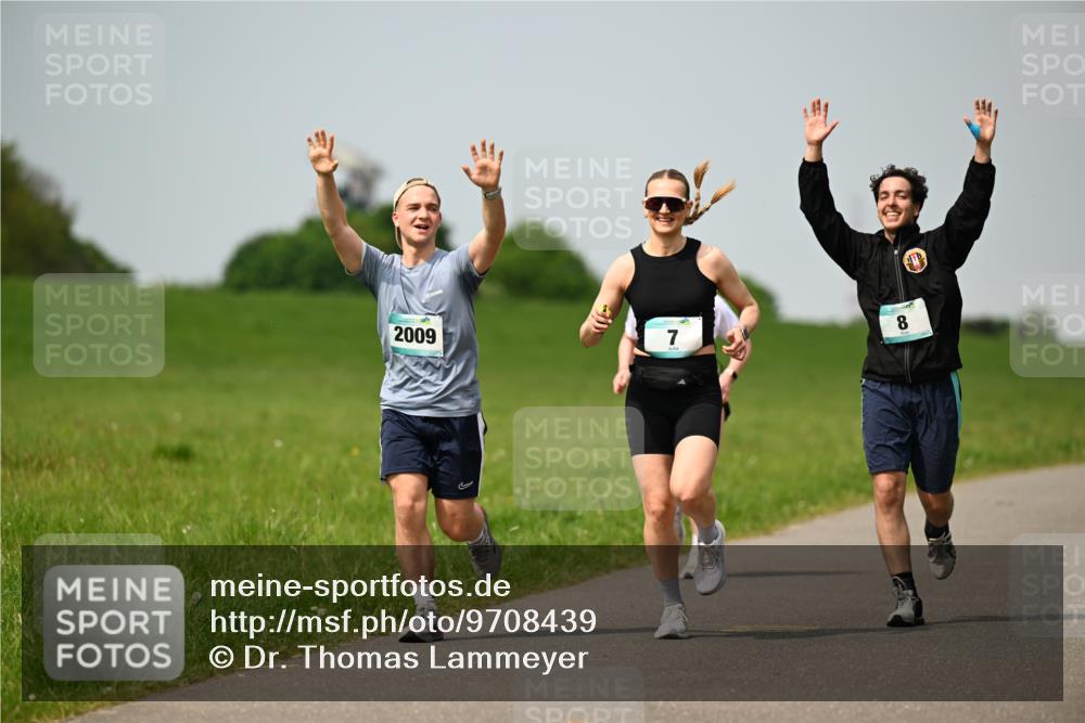10.05.2026 - 8. Wedeler Halbmarathon Dr. Thomas Lammeyer http://msf.ph/oto/9708439 10.05.2026 12:01:19 Laufen 2009 meine-sportfotos.de