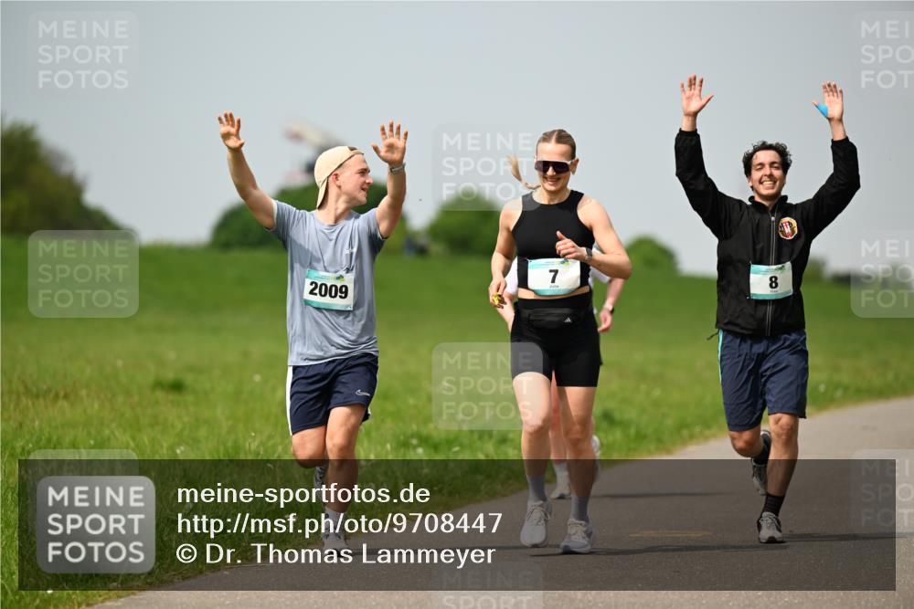 10.05.2026 - 8. Wedeler Halbmarathon Dr. Thomas Lammeyer http://msf.ph/oto/9708447 10.05.2026 12:01:19 Laufen 2009 meine-sportfotos.de