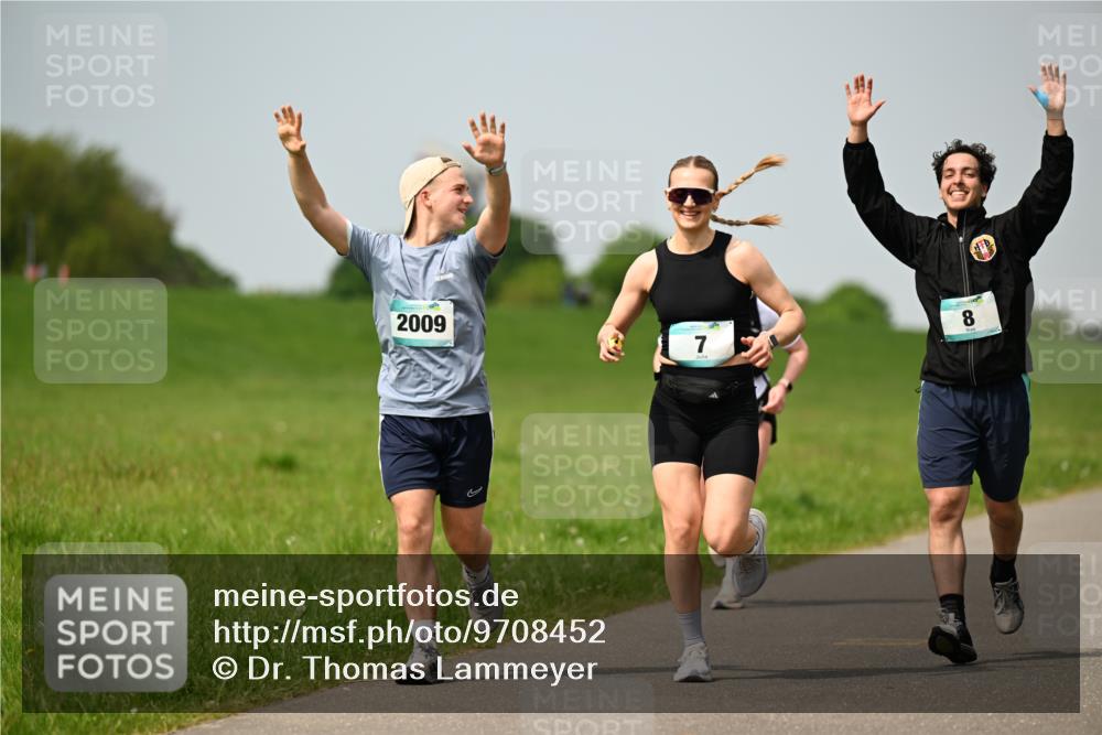 10.05.2026 - 8. Wedeler Halbmarathon Dr. Thomas Lammeyer http://msf.ph/oto/9708452 10.05.2026 12:01:20 Laufen 2009 meine-sportfotos.de