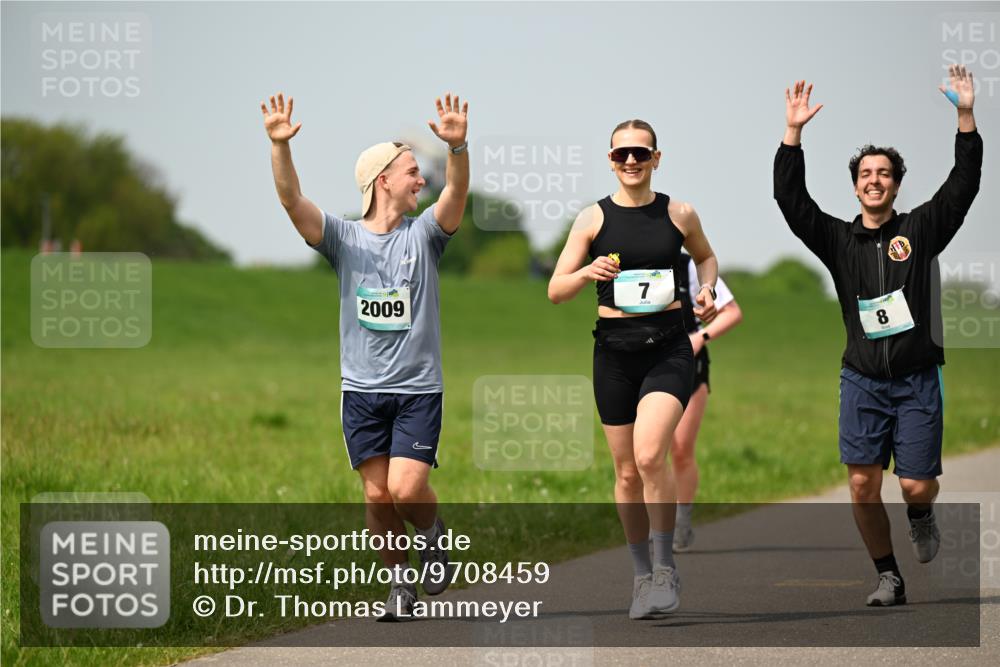 10.05.2026 - 8. Wedeler Halbmarathon Dr. Thomas Lammeyer http://msf.ph/oto/9708459 10.05.2026 12:01:20 Laufen 2009 meine-sportfotos.de
