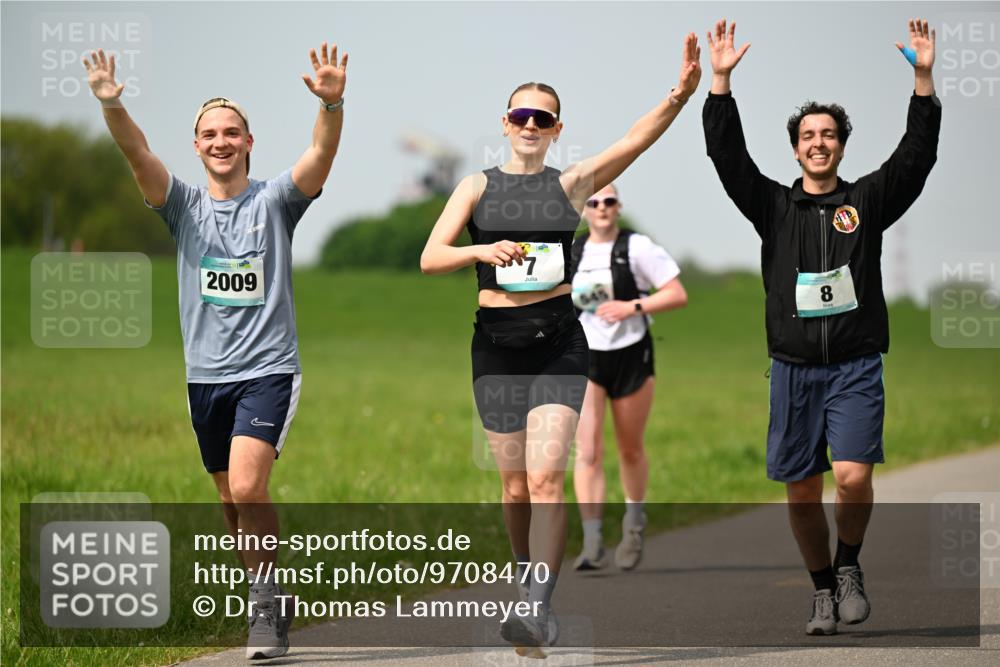 10.05.2026 - 8. Wedeler Halbmarathon Dr. Thomas Lammeyer http://msf.ph/oto/9708470 10.05.2026 12:01:21 Laufen 2009 meine-sportfotos.de