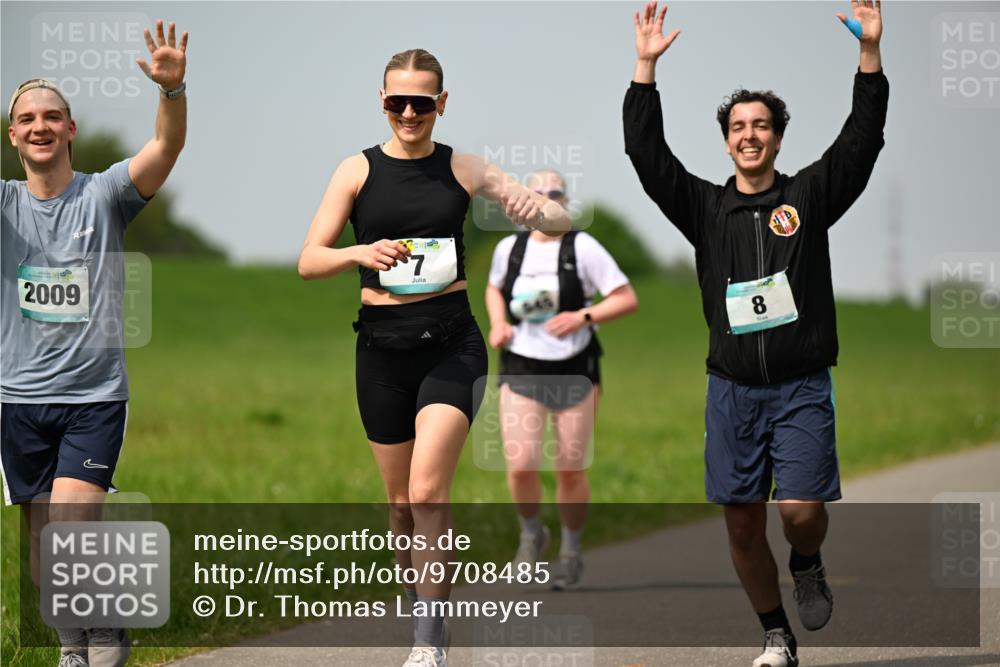 10.05.2026 - 8. Wedeler Halbmarathon Dr. Thomas Lammeyer http://msf.ph/oto/9708485 10.05.2026 12:01:21 Laufen 2009 meine-sportfotos.de