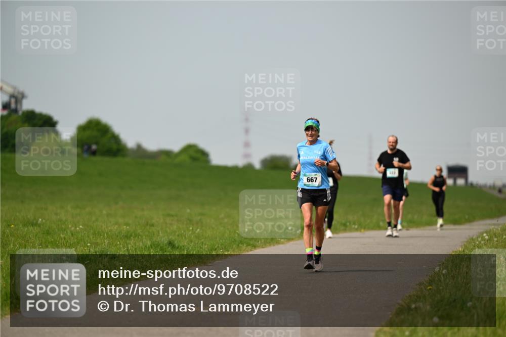10.05.2026 - 8. Wedeler Halbmarathon Dr. Thomas Lammeyer http://msf.ph/oto/9708522 10.05.2026 12:01:30 Laufen 667 meine-sportfotos.de