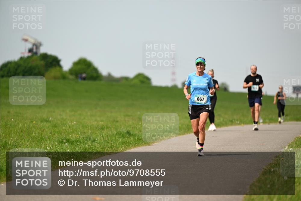 10.05.2026 - 8. Wedeler Halbmarathon Dr. Thomas Lammeyer http://msf.ph/oto/9708555 10.05.2026 12:01:31 Laufen 667 meine-sportfotos.de