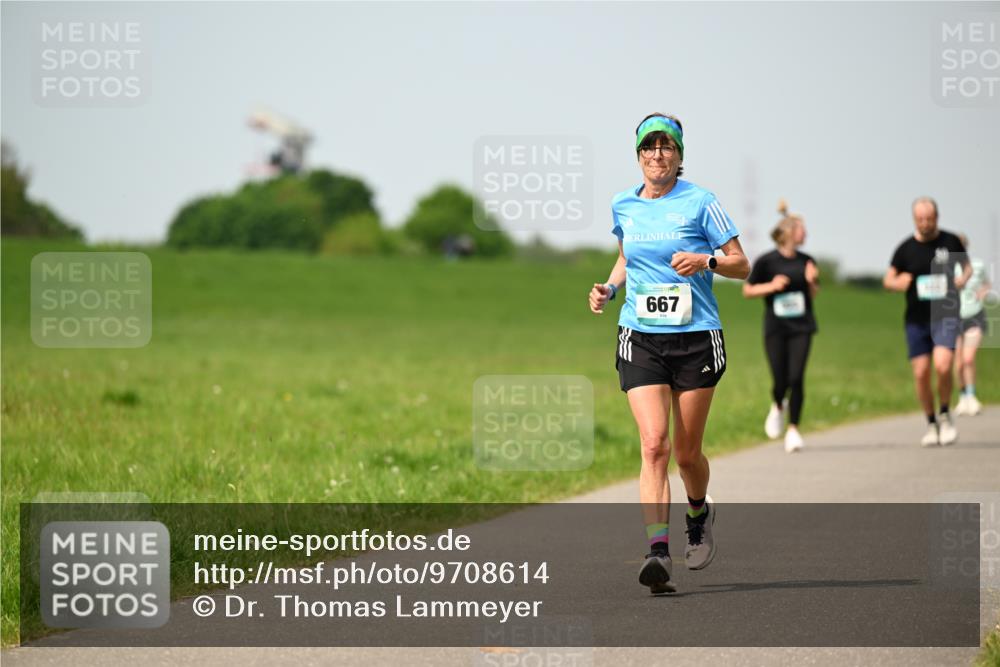 10.05.2026 - 8. Wedeler Halbmarathon Dr. Thomas Lammeyer http://msf.ph/oto/9708614 10.05.2026 12:01:34 Laufen 667 meine-sportfotos.de