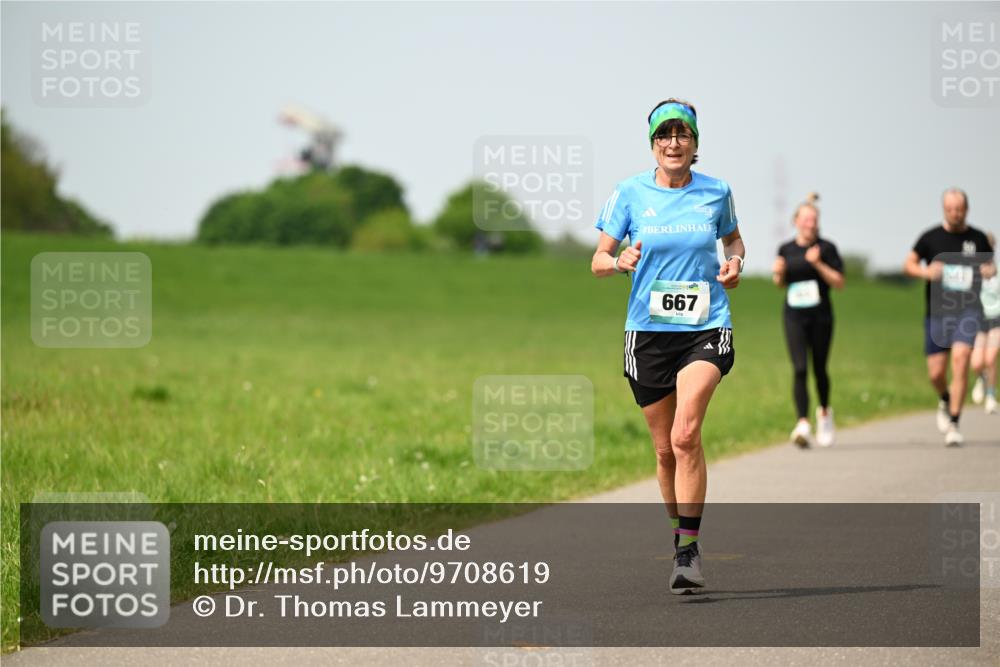 10.05.2026 - 8. Wedeler Halbmarathon Dr. Thomas Lammeyer http://msf.ph/oto/9708619 10.05.2026 12:01:35 Laufen 667 meine-sportfotos.de