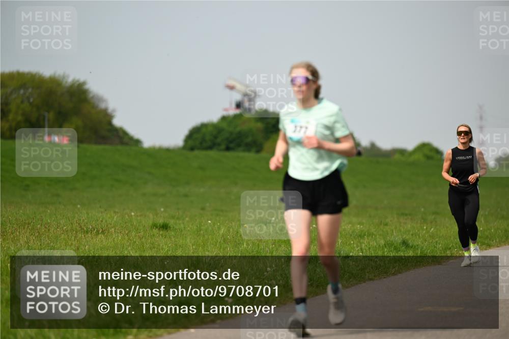 10.05.2026 - 8. Wedeler Halbmarathon Dr. Thomas Lammeyer http://msf.ph/oto/9708701 10.05.2026 12:01:47 Laufen  meine-sportfotos.de