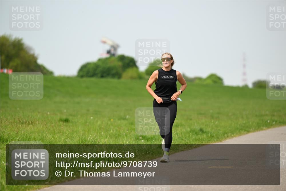 10.05.2026 - 8. Wedeler Halbmarathon Dr. Thomas Lammeyer http://msf.ph/oto/9708739 10.05.2026 12:01:50 Laufen  meine-sportfotos.de
