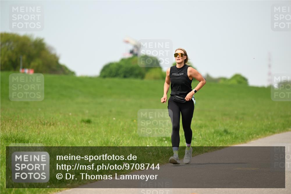 10.05.2026 - 8. Wedeler Halbmarathon Dr. Thomas Lammeyer http://msf.ph/oto/9708744 10.05.2026 12:01:50 Laufen  meine-sportfotos.de