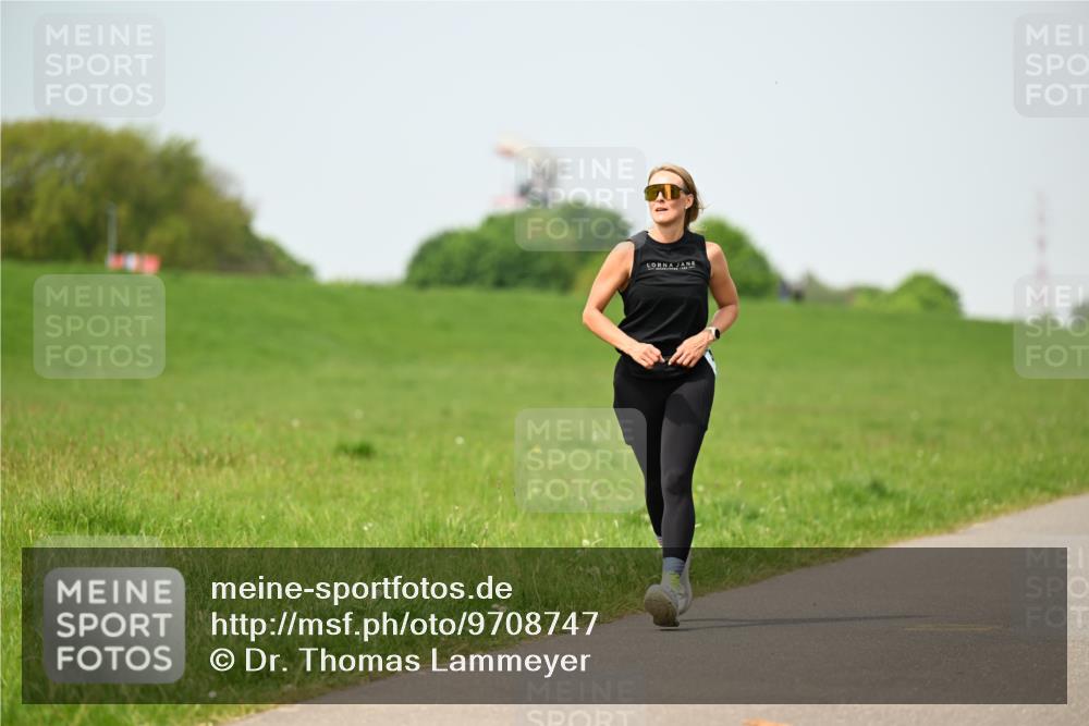 10.05.2026 - 8. Wedeler Halbmarathon Dr. Thomas Lammeyer http://msf.ph/oto/9708747 10.05.2026 12:01:51 Laufen  meine-sportfotos.de