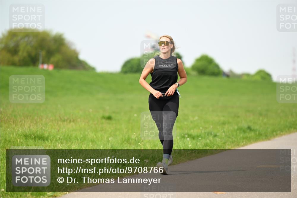 10.05.2026 - 8. Wedeler Halbmarathon Dr. Thomas Lammeyer http://msf.ph/oto/9708766 10.05.2026 12:01:52 Laufen  meine-sportfotos.de
