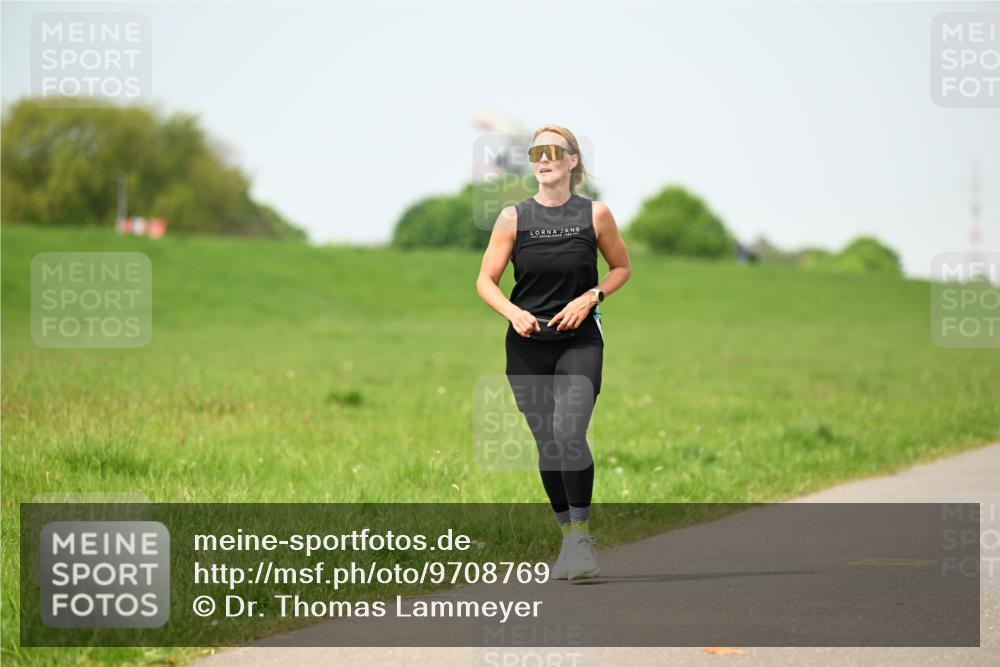 10.05.2026 - 8. Wedeler Halbmarathon Dr. Thomas Lammeyer http://msf.ph/oto/9708769 10.05.2026 12:01:51 Laufen  meine-sportfotos.de