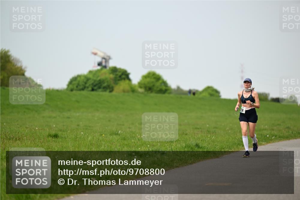10.05.2026 - 8. Wedeler Halbmarathon Dr. Thomas Lammeyer http://msf.ph/oto/9708800 10.05.2026 12:02:08 Laufen  meine-sportfotos.de