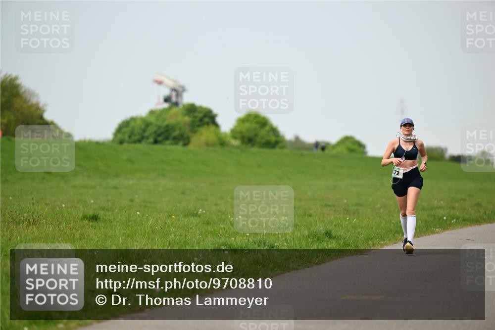 10.05.2026 - 8. Wedeler Halbmarathon Dr. Thomas Lammeyer http://msf.ph/oto/9708810 10.05.2026 12:02:09 Laufen  meine-sportfotos.de