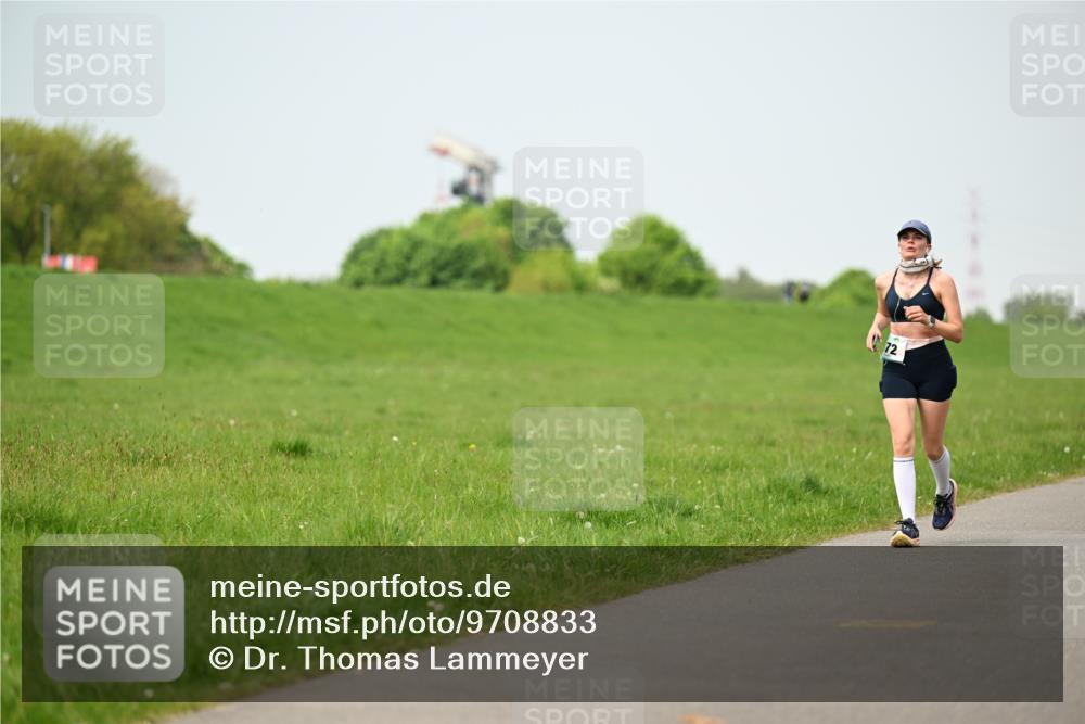 10.05.2026 - 8. Wedeler Halbmarathon Dr. Thomas Lammeyer http://msf.ph/oto/9708833 10.05.2026 12:02:10 Laufen  meine-sportfotos.de