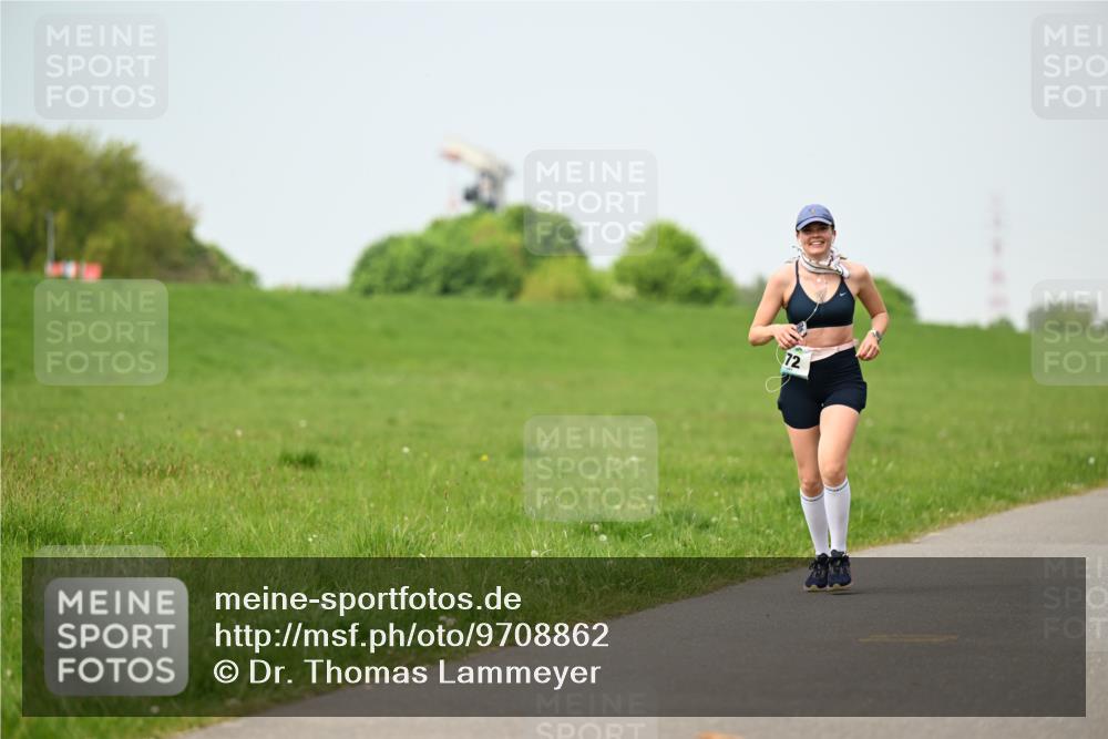 10.05.2026 - 8. Wedeler Halbmarathon Dr. Thomas Lammeyer http://msf.ph/oto/9708862 10.05.2026 12:02:12 Laufen  meine-sportfotos.de