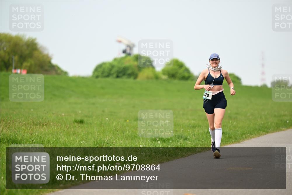 10.05.2026 - 8. Wedeler Halbmarathon Dr. Thomas Lammeyer http://msf.ph/oto/9708864 10.05.2026 12:02:12 Laufen  meine-sportfotos.de