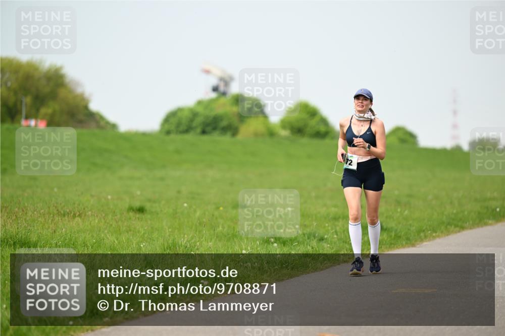 10.05.2026 - 8. Wedeler Halbmarathon Dr. Thomas Lammeyer http://msf.ph/oto/9708871 10.05.2026 12:02:12 Laufen  meine-sportfotos.de