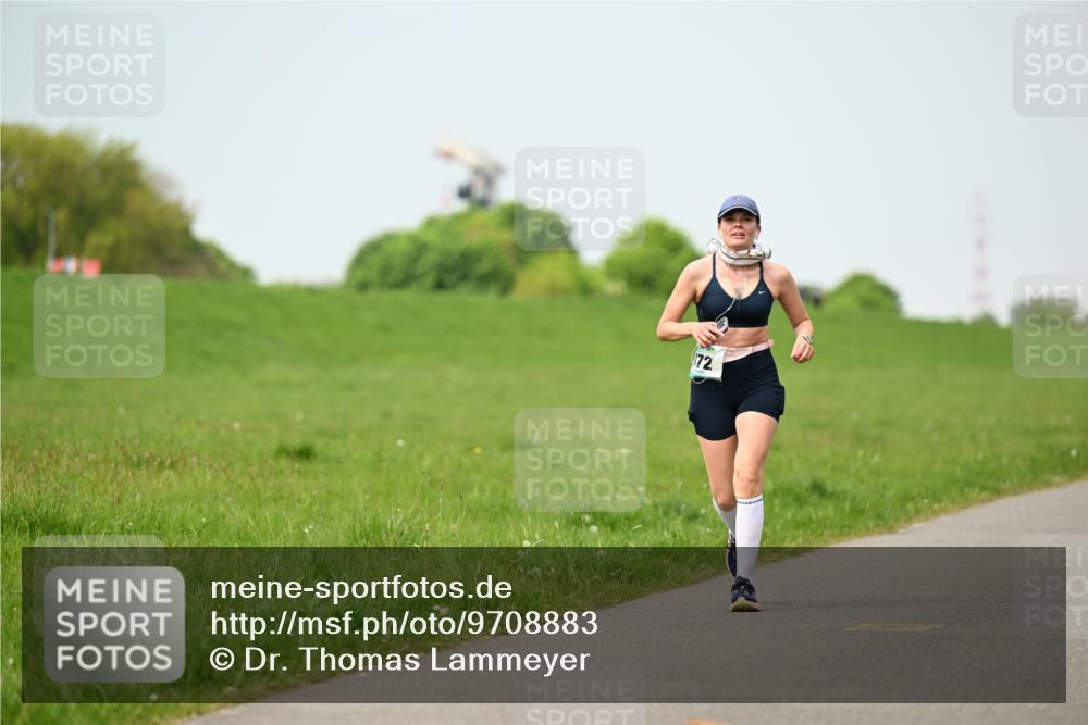 10.05.2026 - 8. Wedeler Halbmarathon Dr. Thomas Lammeyer http://msf.ph/oto/9708883 10.05.2026 12:02:13 Laufen  meine-sportfotos.de