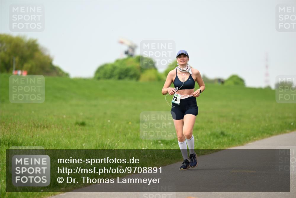 10.05.2026 - 8. Wedeler Halbmarathon Dr. Thomas Lammeyer http://msf.ph/oto/9708891 10.05.2026 12:02:13 Laufen  meine-sportfotos.de