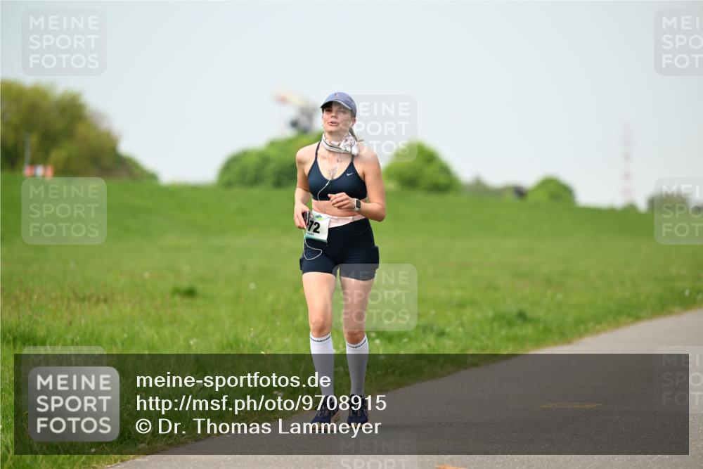 10.05.2026 - 8. Wedeler Halbmarathon Dr. Thomas Lammeyer http://msf.ph/oto/9708915 10.05.2026 12:02:14 Laufen  meine-sportfotos.de