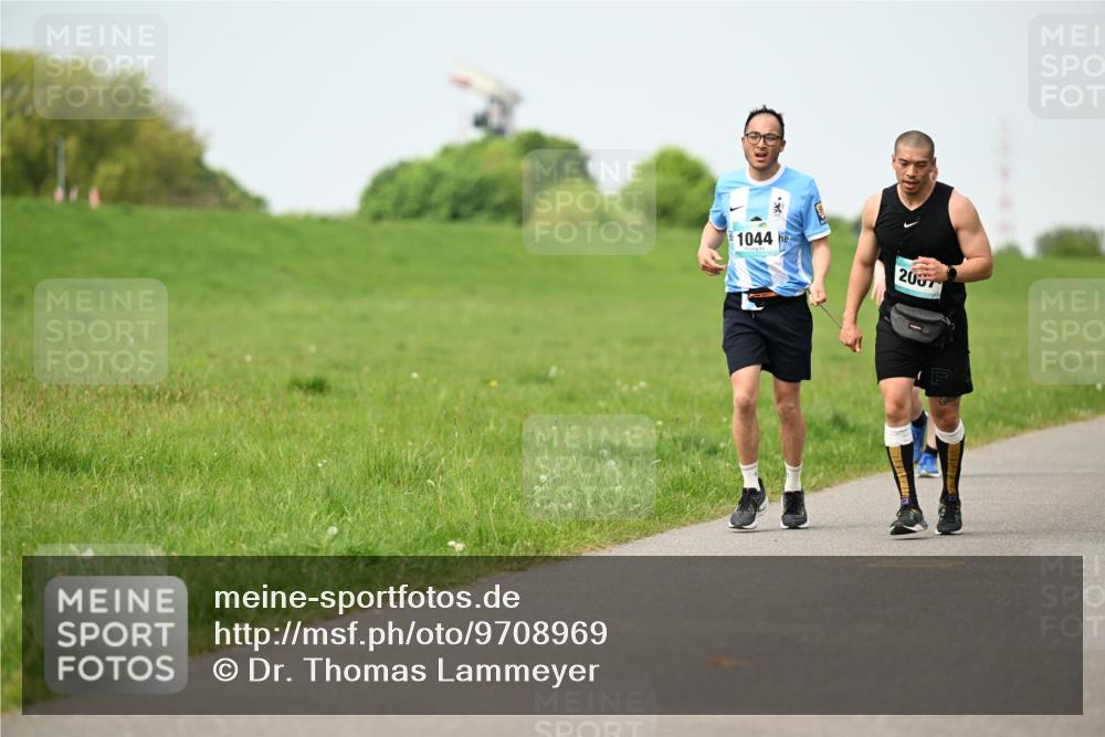 10.05.2026 - 8. Wedeler Halbmarathon Dr. Thomas Lammeyer http://msf.ph/oto/9708969 10.05.2026 12:02:23 Laufen 1044, 2007 meine-sportfotos.de
