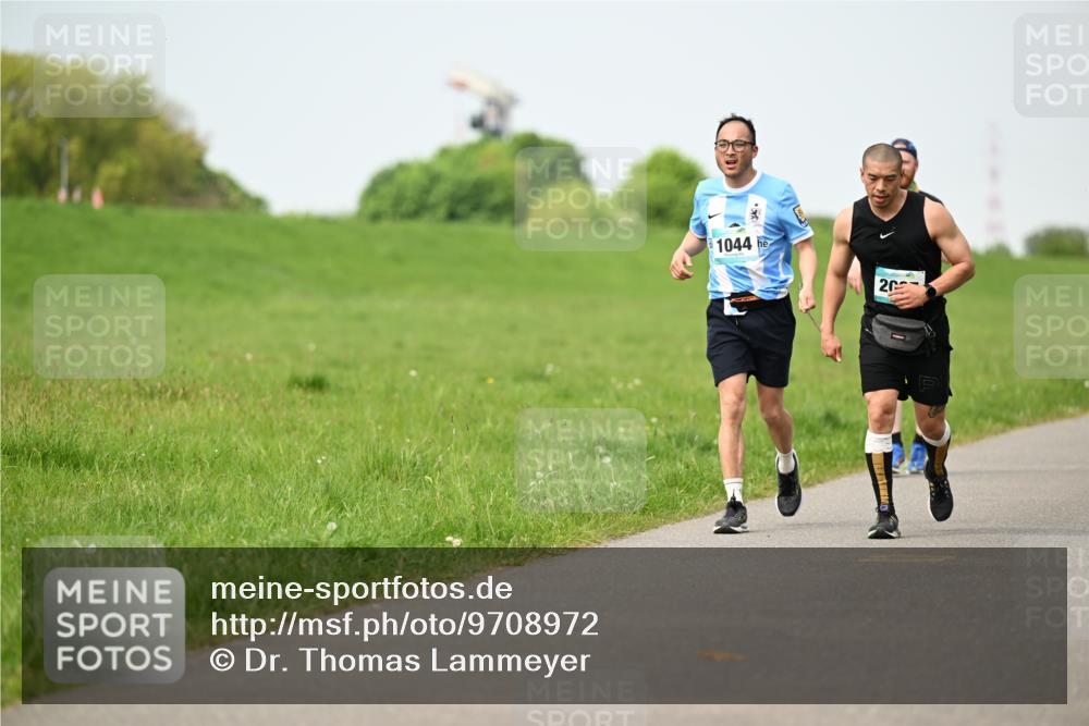 10.05.2026 - 8. Wedeler Halbmarathon Dr. Thomas Lammeyer http://msf.ph/oto/9708972 10.05.2026 12:02:23 Laufen 1044 meine-sportfotos.de