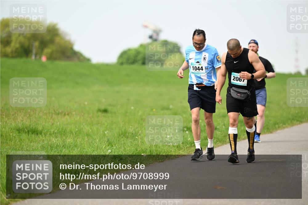 10.05.2026 - 8. Wedeler Halbmarathon Dr. Thomas Lammeyer http://msf.ph/oto/9708999 10.05.2026 12:02:24 Laufen 1044, 2067 meine-sportfotos.de