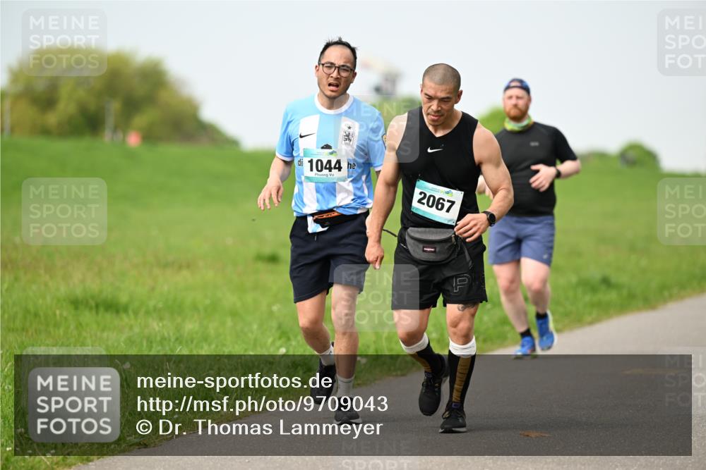 10.05.2026 - 8. Wedeler Halbmarathon Dr. Thomas Lammeyer http://msf.ph/oto/9709043 10.05.2026 12:02:26 Laufen 1044, 2067 meine-sportfotos.de
