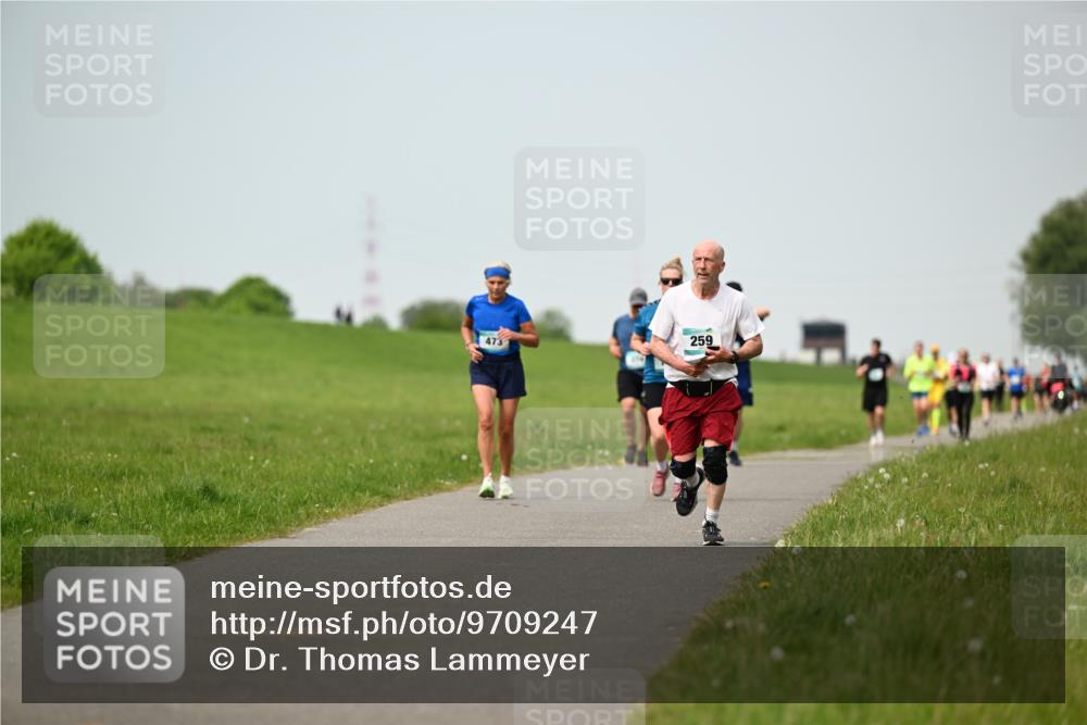 10.05.2026 - 8. Wedeler Halbmarathon Dr. Thomas Lammeyer http://msf.ph/oto/9709247 10.05.2026 12:03:00 Laufen 259, 473 meine-sportfotos.de