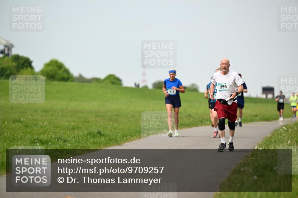 10.05.2026 - 8. Wedeler Halbmarathon Dr. Thomas Lammeyer http://msf.ph/oto/9709257 10.05.2026 12:03:01 Laufen 259, 473 meine-sportfotos.de