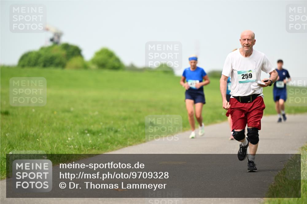 10.05.2026 - 8. Wedeler Halbmarathon Dr. Thomas Lammeyer http://msf.ph/oto/9709328 10.05.2026 12:03:04 Laufen 259 meine-sportfotos.de