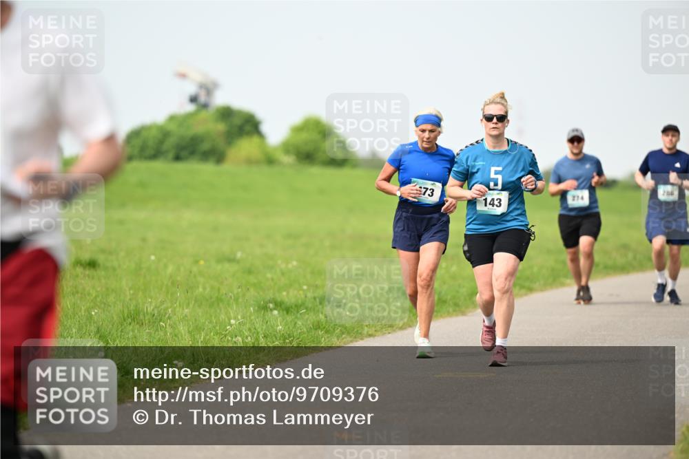 10.05.2026 - 8. Wedeler Halbmarathon Dr. Thomas Lammeyer http://msf.ph/oto/9709376 10.05.2026 12:03:08 Laufen 143, 206, 274 meine-sportfotos.de