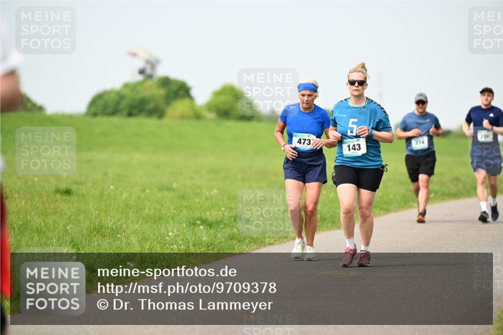 10.05.2026 - 8. Wedeler Halbmarathon Dr. Thomas Lammeyer http://msf.ph/oto/9709378 10.05.2026 12:03:08 Laufen 473, 143, 206, 274 meine-sportfotos.de