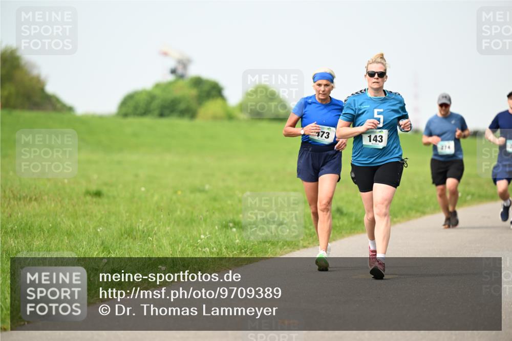 10.05.2026 - 8. Wedeler Halbmarathon Dr. Thomas Lammeyer http://msf.ph/oto/9709389 10.05.2026 12:03:08 Laufen 473, 143 meine-sportfotos.de
