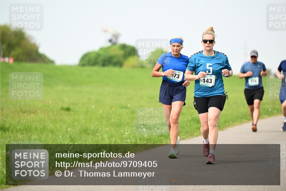 10.05.2026 - 8. Wedeler Halbmarathon Dr. Thomas Lammeyer http://msf.ph/oto/9709405 10.05.2026 12:03:09 Laufen 143 meine-sportfotos.de