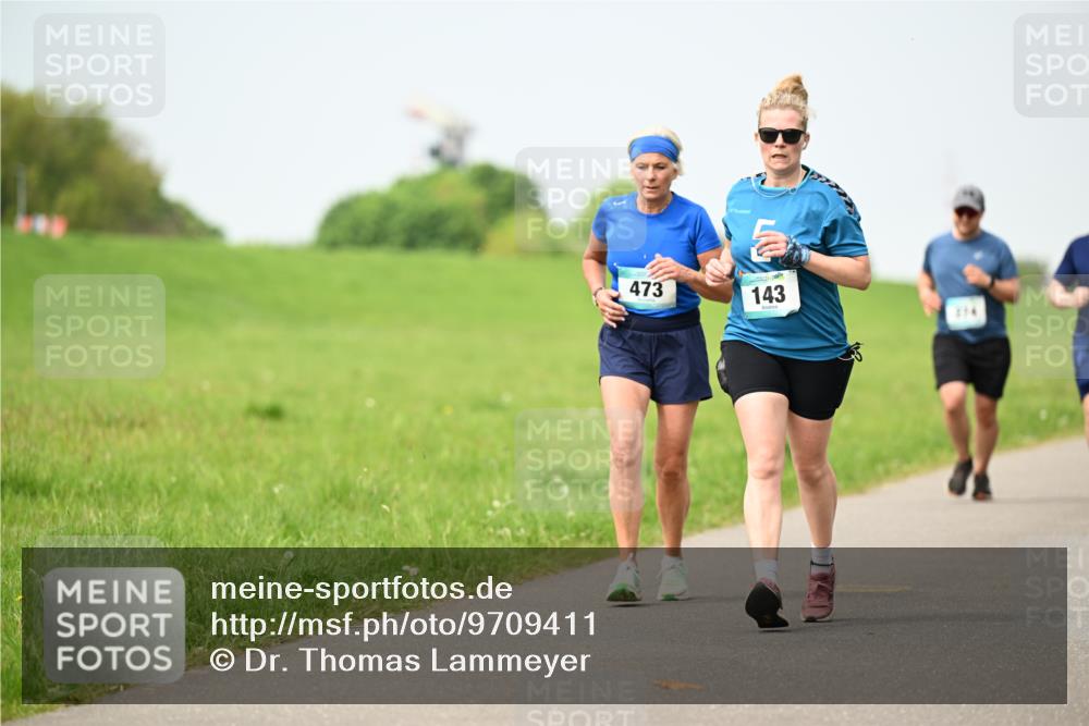 10.05.2026 - 8. Wedeler Halbmarathon Dr. Thomas Lammeyer http://msf.ph/oto/9709411 10.05.2026 12:03:10 Laufen 473, 143 meine-sportfotos.de