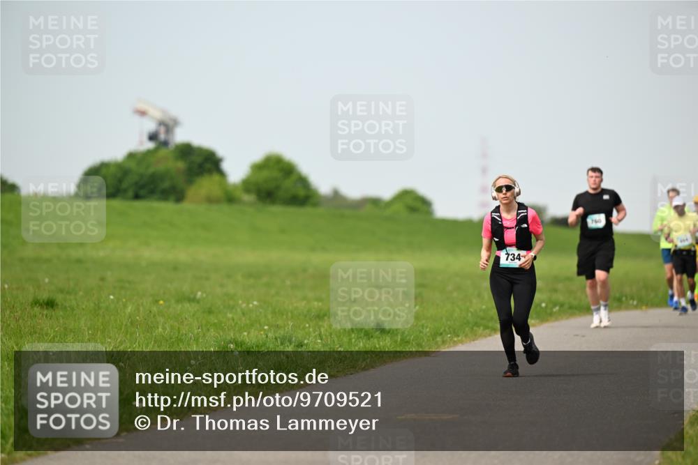 10.05.2026 - 8. Wedeler Halbmarathon Dr. Thomas Lammeyer http://msf.ph/oto/9709521 10.05.2026 12:03:25 Laufen 734, 760 meine-sportfotos.de