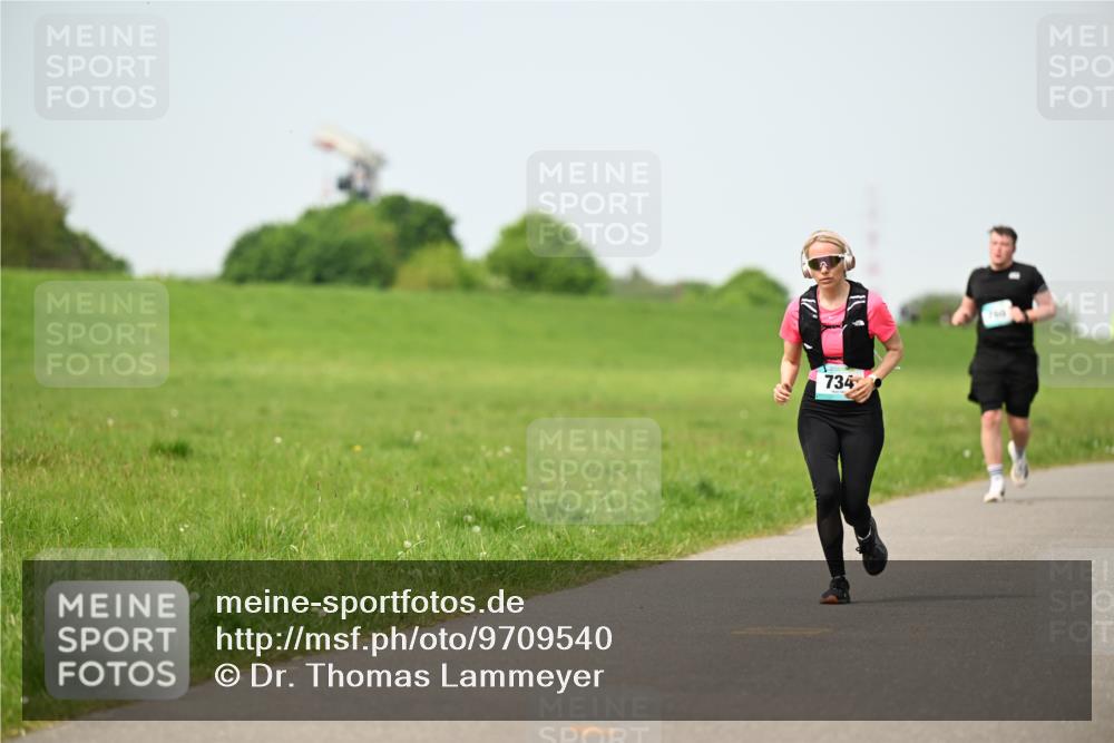 10.05.2026 - 8. Wedeler Halbmarathon Dr. Thomas Lammeyer http://msf.ph/oto/9709540 10.05.2026 12:03:26 Laufen 734 meine-sportfotos.de