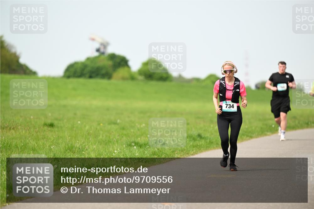 10.05.2026 - 8. Wedeler Halbmarathon Dr. Thomas Lammeyer http://msf.ph/oto/9709556 10.05.2026 12:03:27 Laufen 734 meine-sportfotos.de