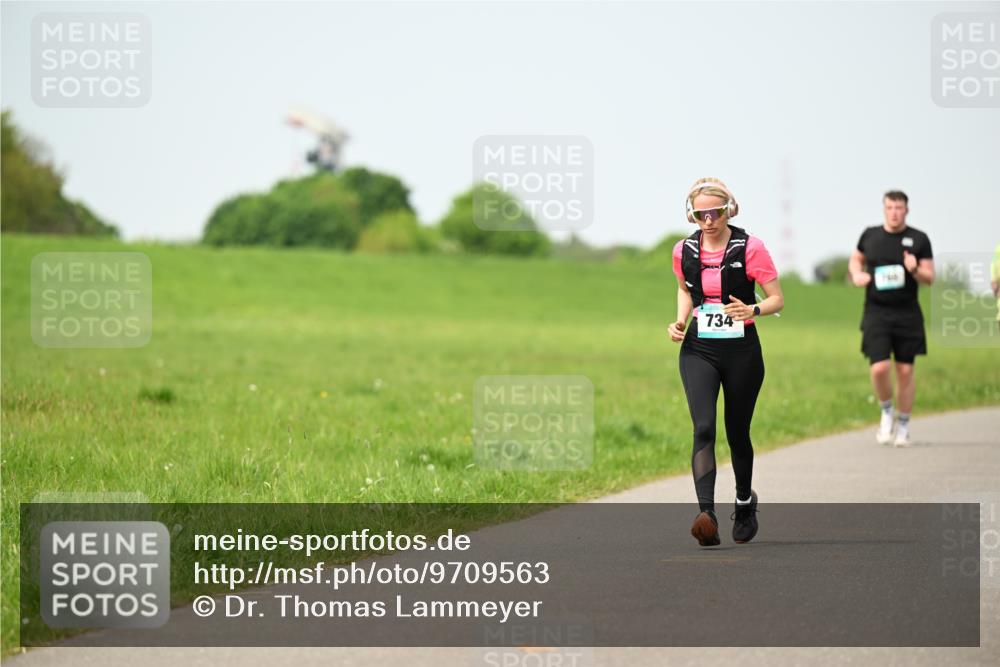 10.05.2026 - 8. Wedeler Halbmarathon Dr. Thomas Lammeyer http://msf.ph/oto/9709563 10.05.2026 12:03:27 Laufen 734 meine-sportfotos.de