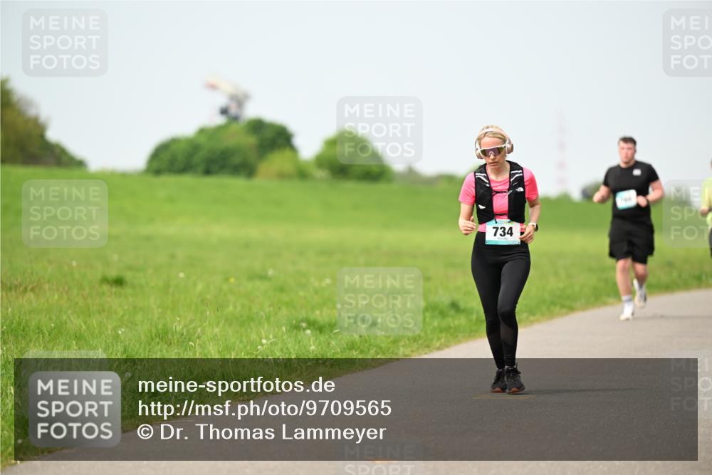 10.05.2026 - 8. Wedeler Halbmarathon Dr. Thomas Lammeyer http://msf.ph/oto/9709565 10.05.2026 12:03:27 Laufen 734 meine-sportfotos.de