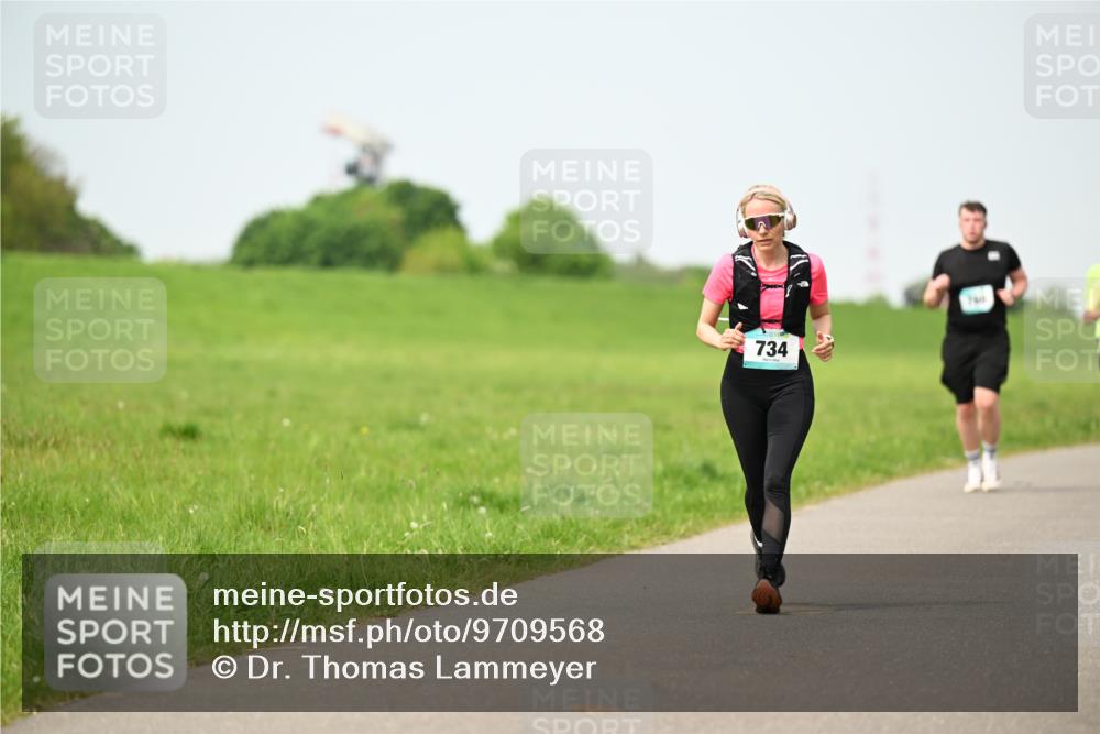 10.05.2026 - 8. Wedeler Halbmarathon Dr. Thomas Lammeyer http://msf.ph/oto/9709568 10.05.2026 12:03:27 Laufen 734, 760 meine-sportfotos.de