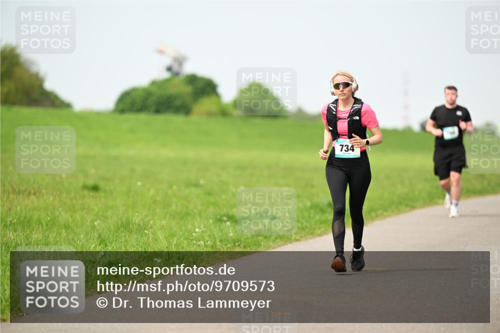 10.05.2026 - 8. Wedeler Halbmarathon Dr. Thomas Lammeyer http://msf.ph/oto/9709573 10.05.2026 12:03:27 Laufen 734 meine-sportfotos.de