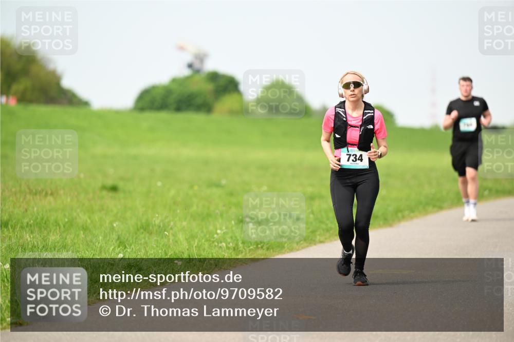 10.05.2026 - 8. Wedeler Halbmarathon Dr. Thomas Lammeyer http://msf.ph/oto/9709582 10.05.2026 12:03:28 Laufen 734 meine-sportfotos.de