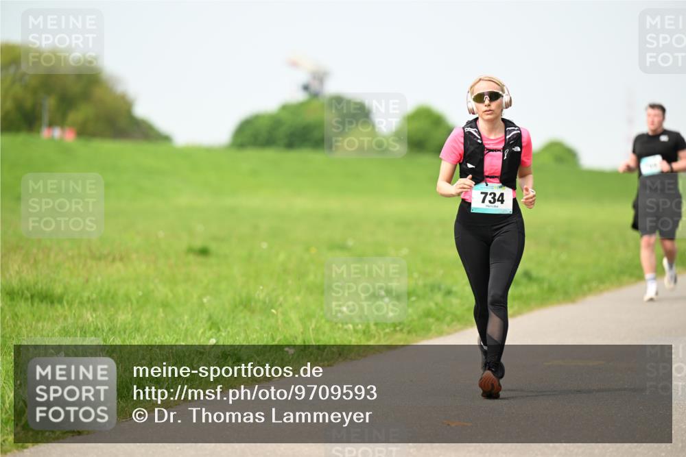 10.05.2026 - 8. Wedeler Halbmarathon Dr. Thomas Lammeyer http://msf.ph/oto/9709593 10.05.2026 12:03:28 Laufen 734 meine-sportfotos.de