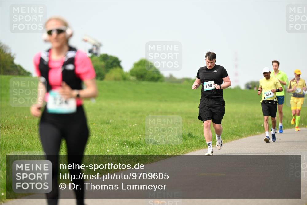10.05.2026 - 8. Wedeler Halbmarathon Dr. Thomas Lammeyer http://msf.ph/oto/9709605 10.05.2026 12:03:31 Laufen 194, 760, 494 meine-sportfotos.de